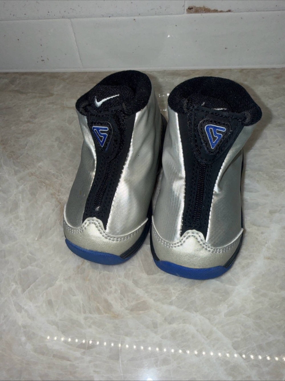 Nike Air vintage Carter Metallic Silver Varsity  Mid Top Sneakers Size 5C